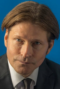 Криспин Гловер