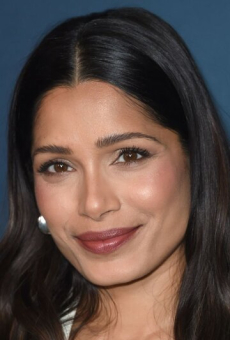 Фрида Пинто