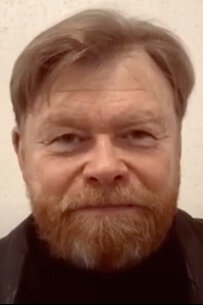 Анатолий Попов