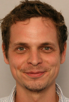 Микал Ховланд