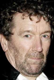 Клайв Расселл